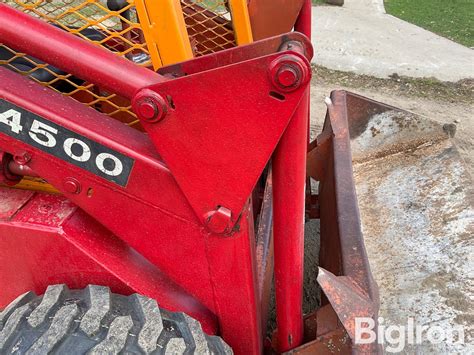 bucket won't stay up, Gehl 4500 skid steer 